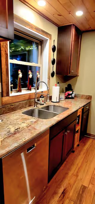 Cozy Cabin kitchen counter and sink
