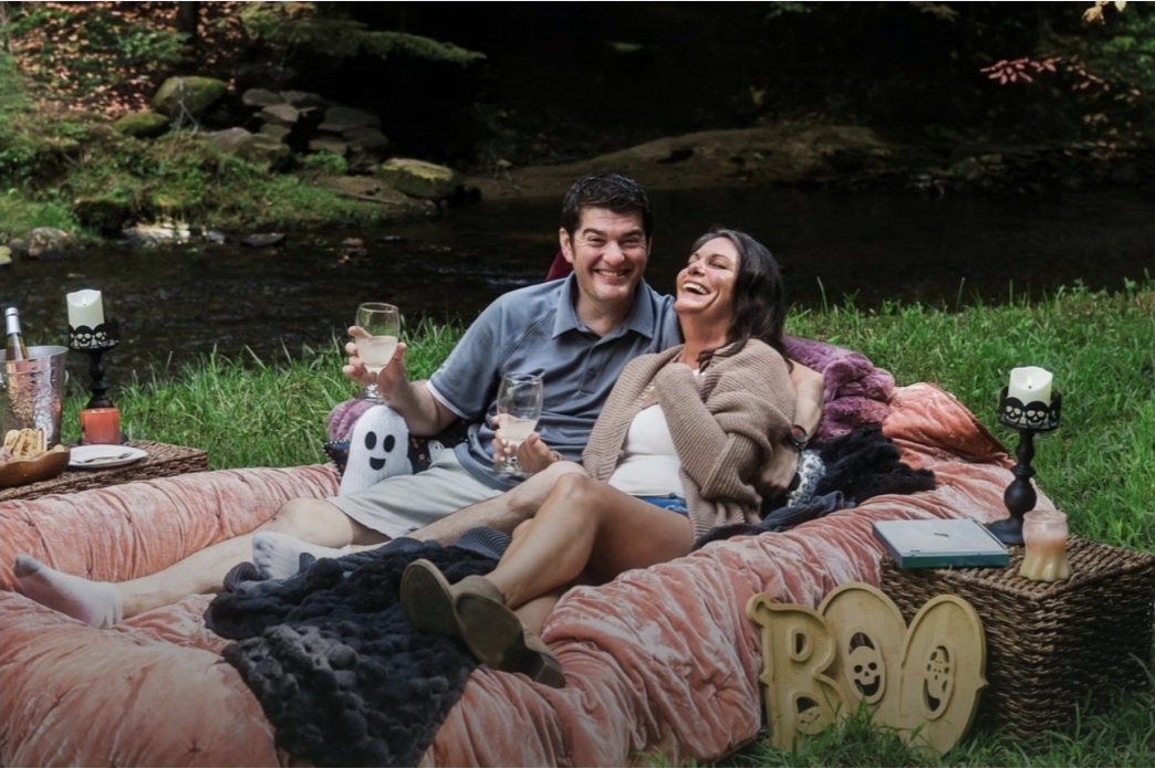 Live Intentional picnic experience beside a creek